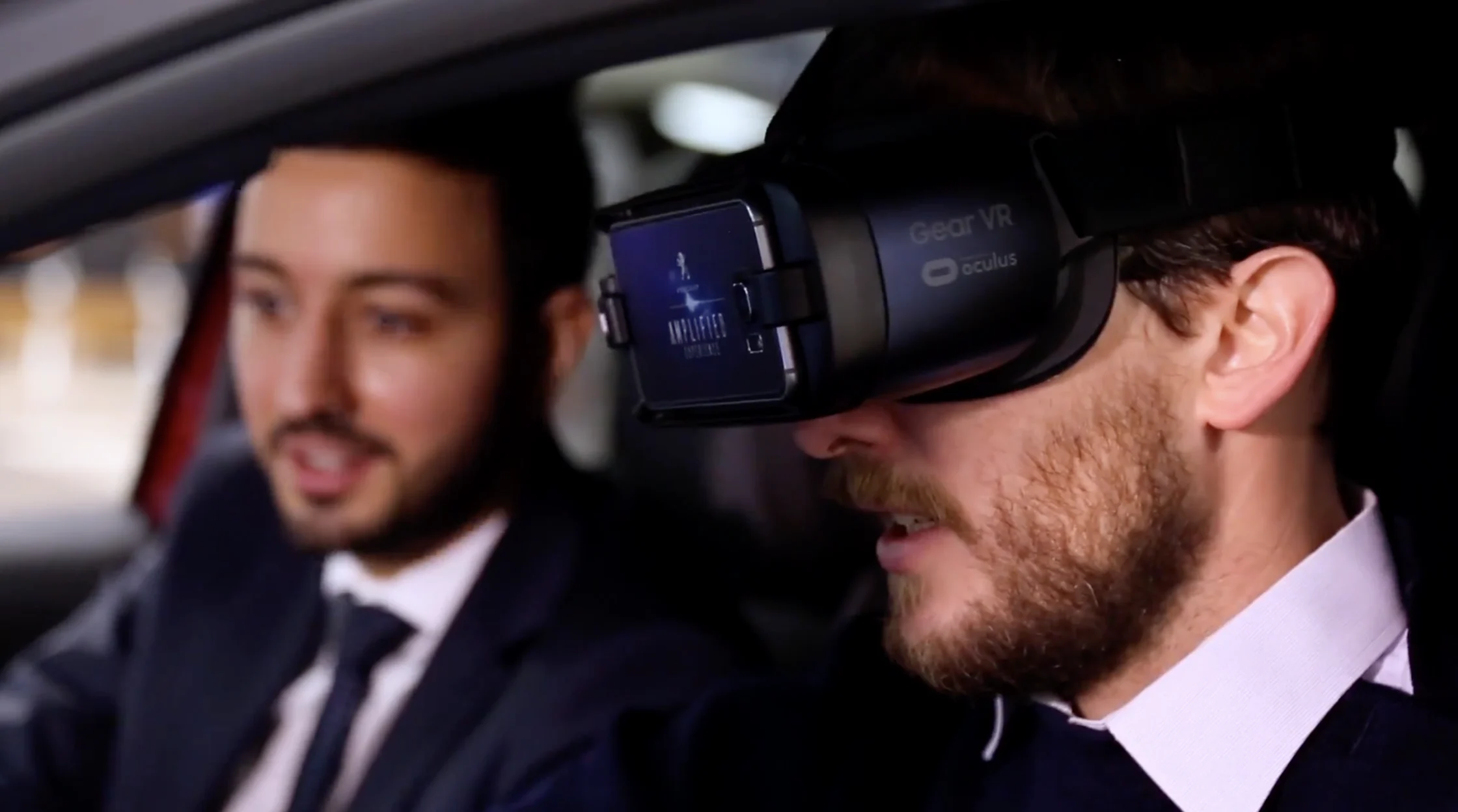 Customer experimenting the Occulus experience