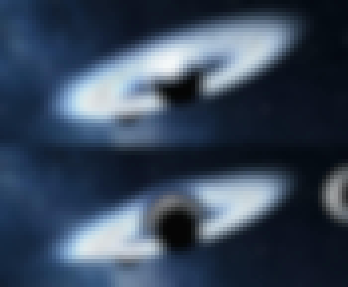 2 pictures of different position of asteroids around a planet.