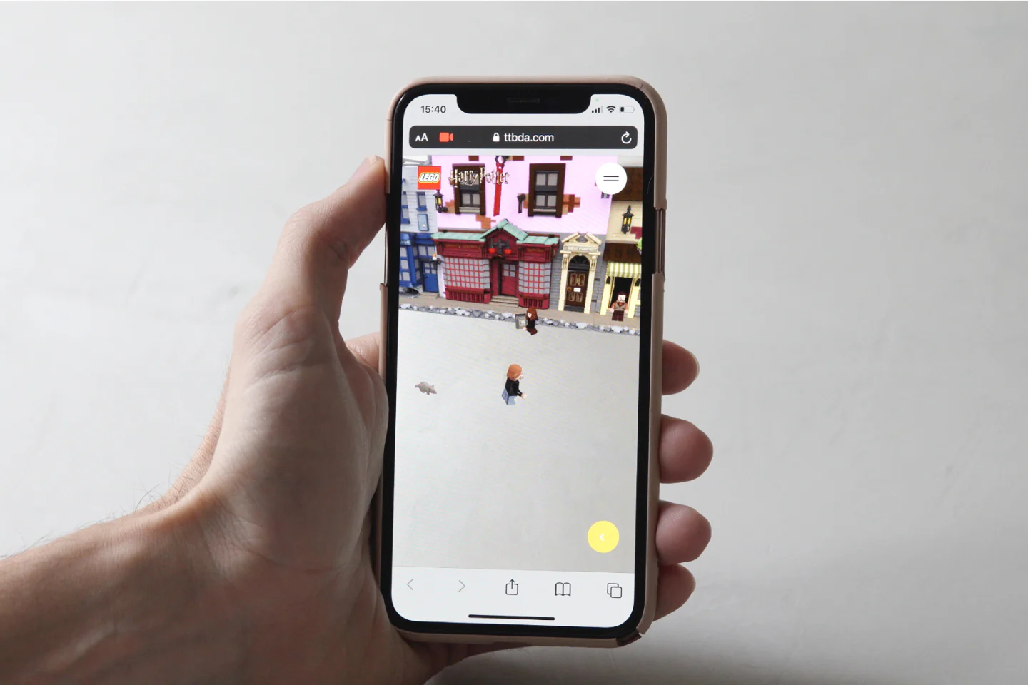 LEGO - Through the bricks - Makemepulse