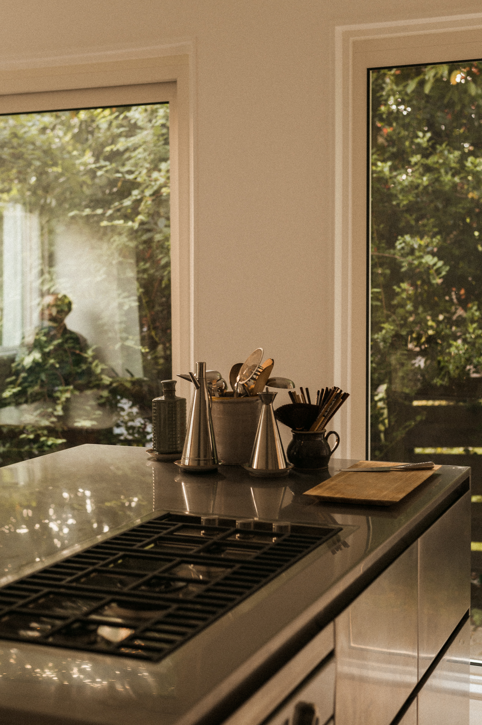 White painted and stainless steel Ma-kon kitchen in Dulwich, South London
