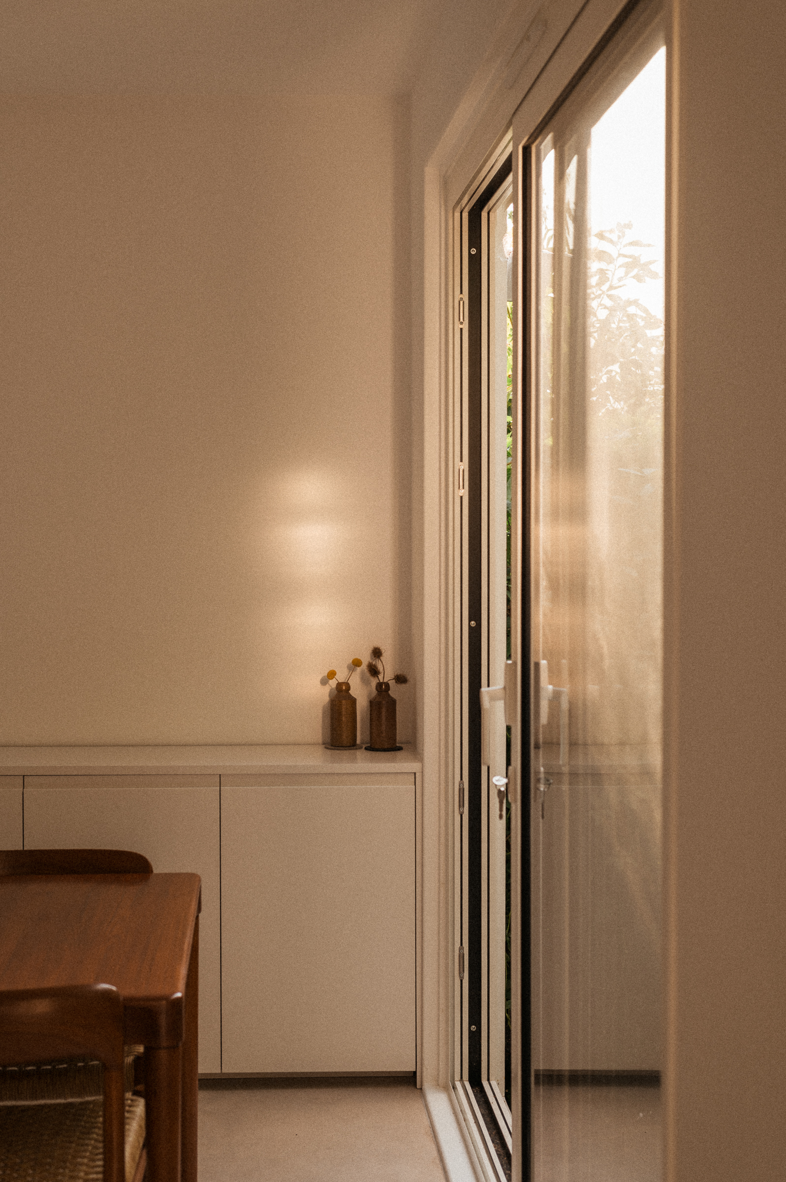 White painted and stainless steel Ma-kon kitchen in Dulwich, South London