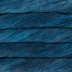 Picture of Malabrigo Arroyo Bobby Blue: A dark slate and stormy blue yarn with subtle, moody teal undertones and deep navy shading.