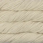 Picture of Malabrigo Chunky Natural: Chunky skein in a tonal colorway with warm cream and soft ivory tones with pale yellow undertones