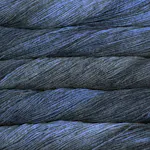 Picture of Malabrigo Arroyo Cirrus Grey: A soft storm grey yarn with subtle, cool steel blue tones and gentle heathered shading.
