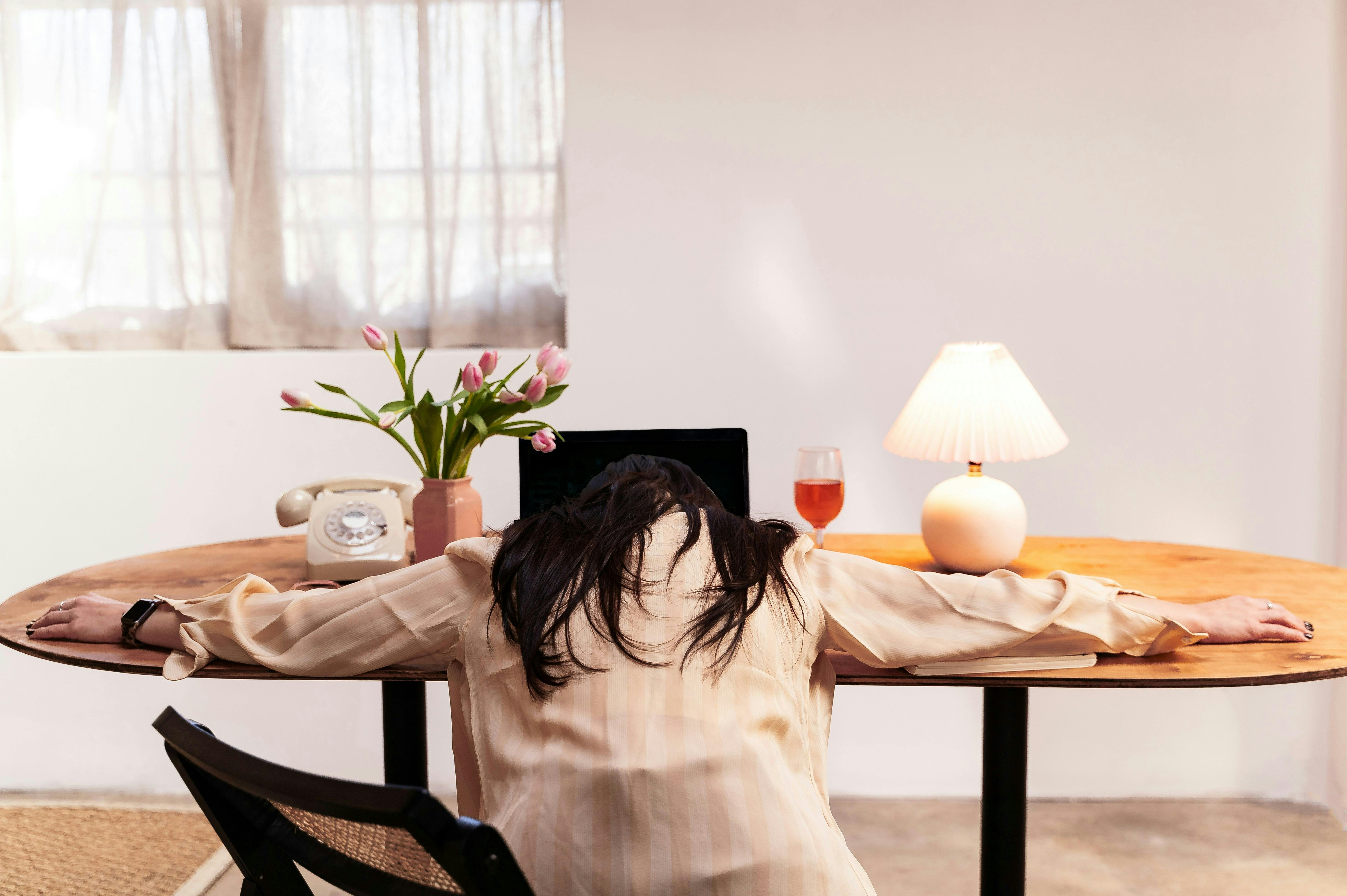 20 Pros and Cons of Freelancing
