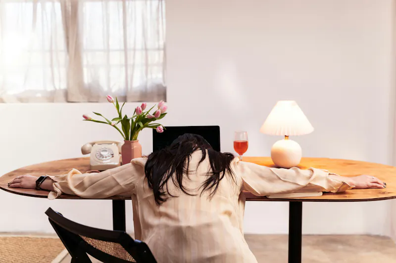 20 Pros and Cons of Freelancing