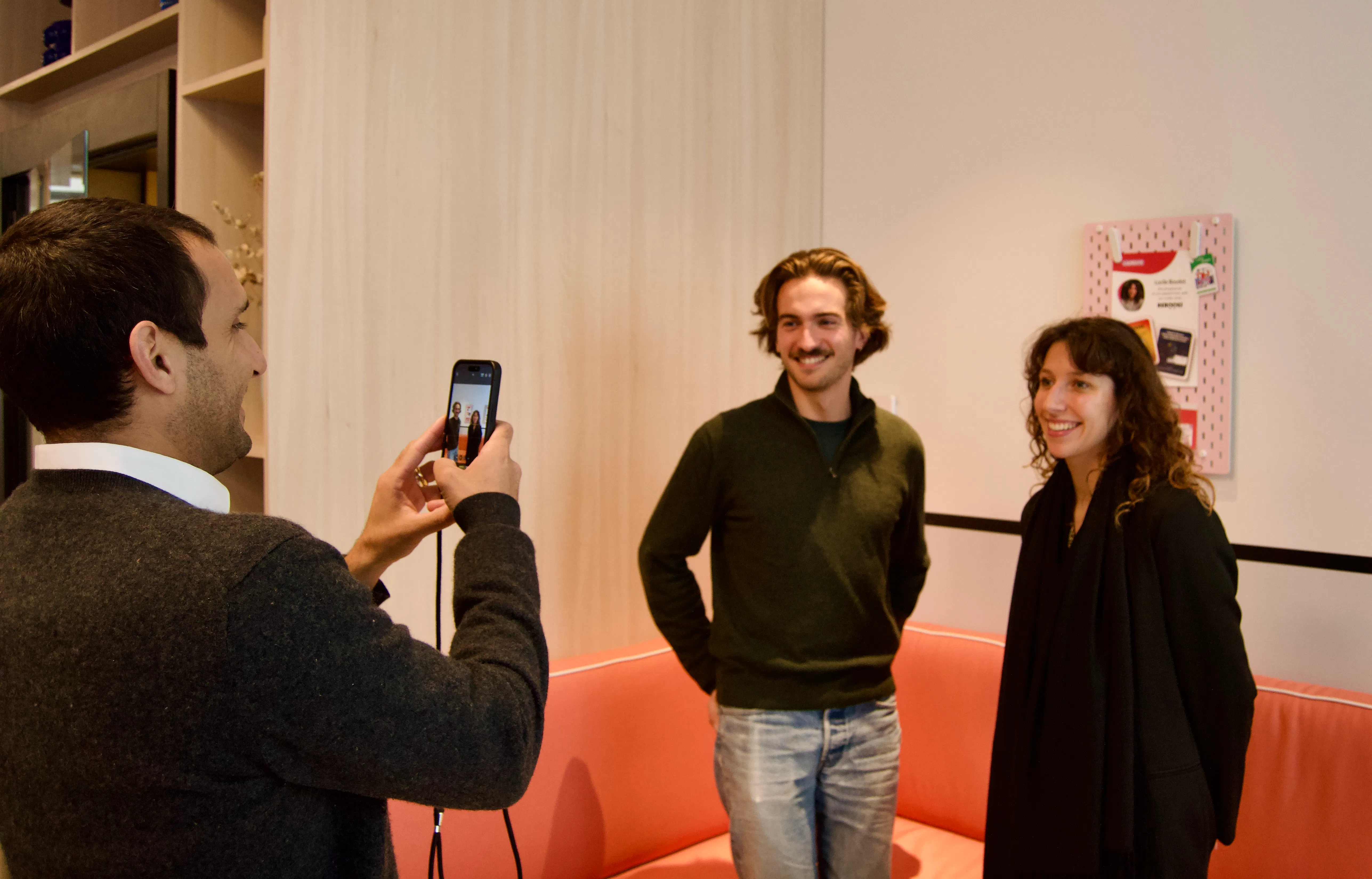 Jean-David, Victor, et Lucile au Coworking Malt à Paris.