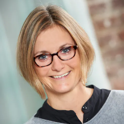 Profile picture Caroline Delhaye