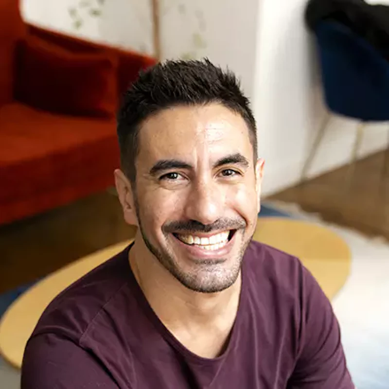 https://images.prismic.io/malt-cms-marketing/ed094f0d-2ecf-4bef-80b0-5005d229aa16_shayne-thomas-marketing.webp?auto=compress,format