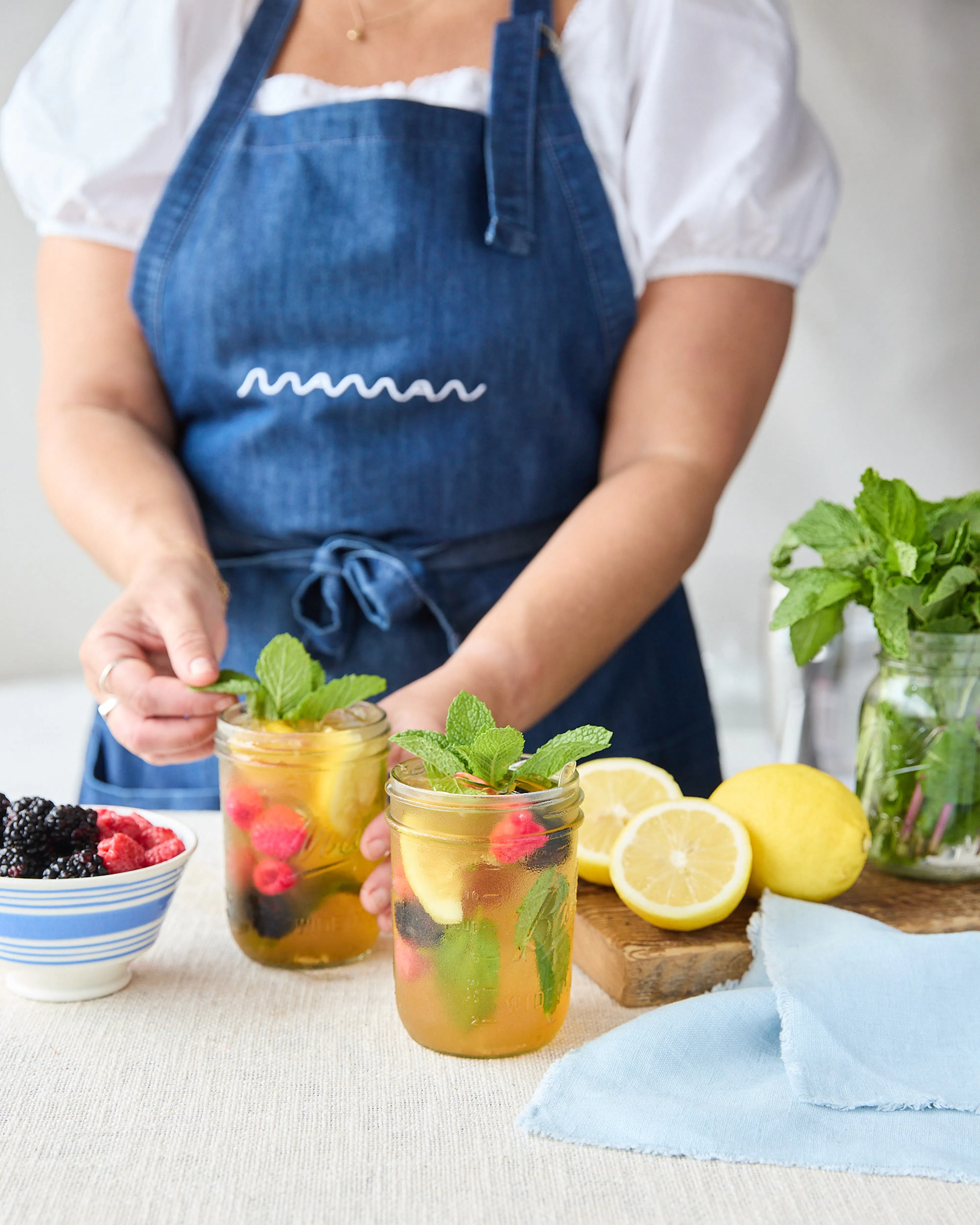 Martha Stewart's iced marrakesh mint tea with berries