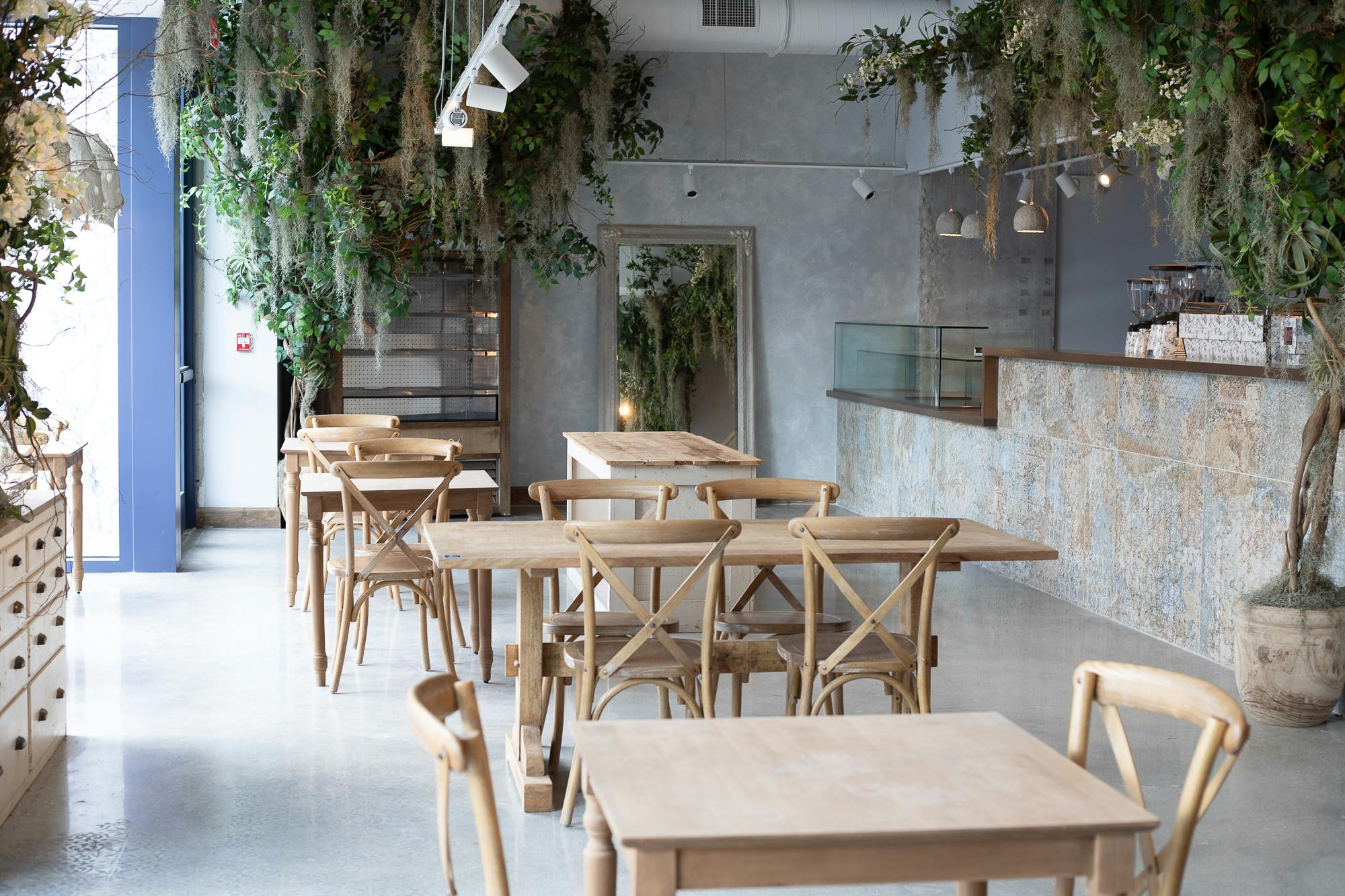 maman wynwood shot of dining room