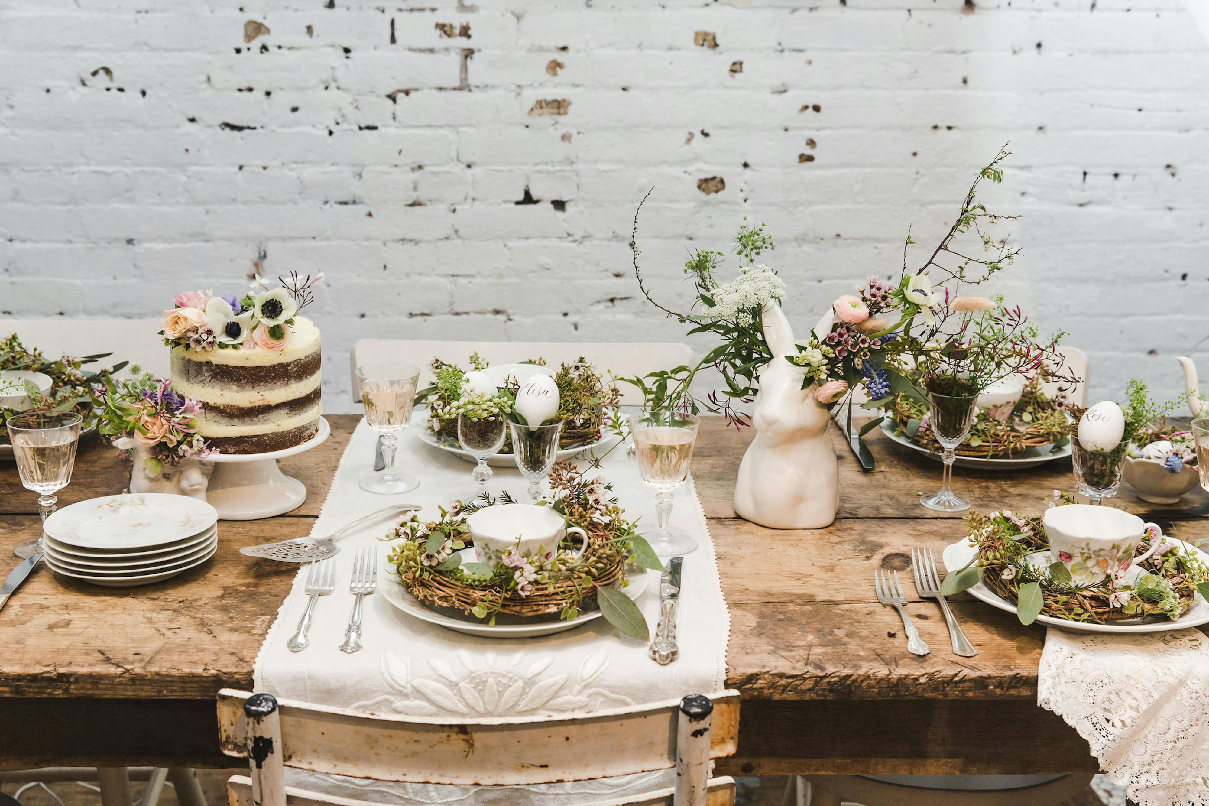 Easter Plate Set Up, Ornaments & Cake