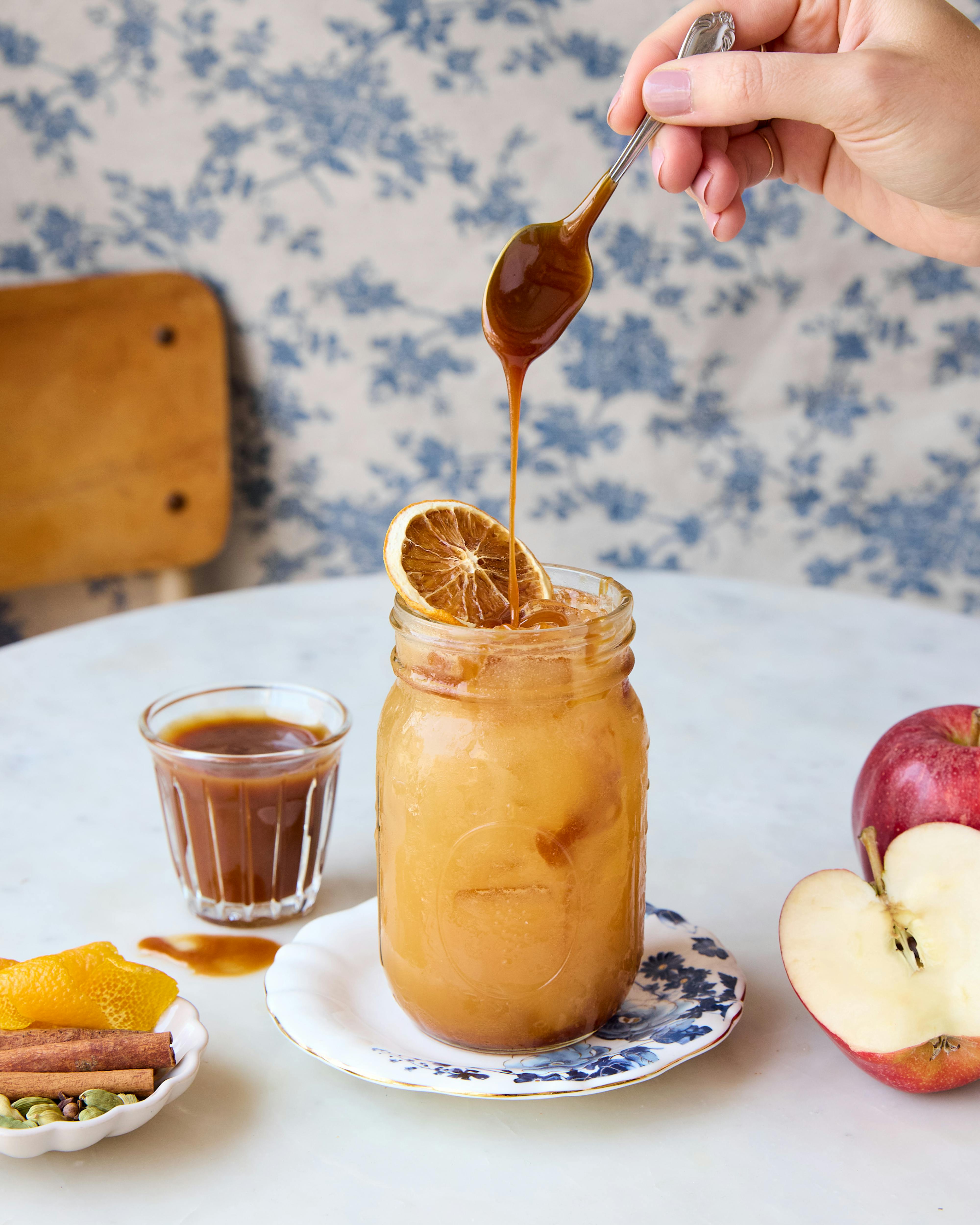 martha stewart’s spiced caramel apple cider
