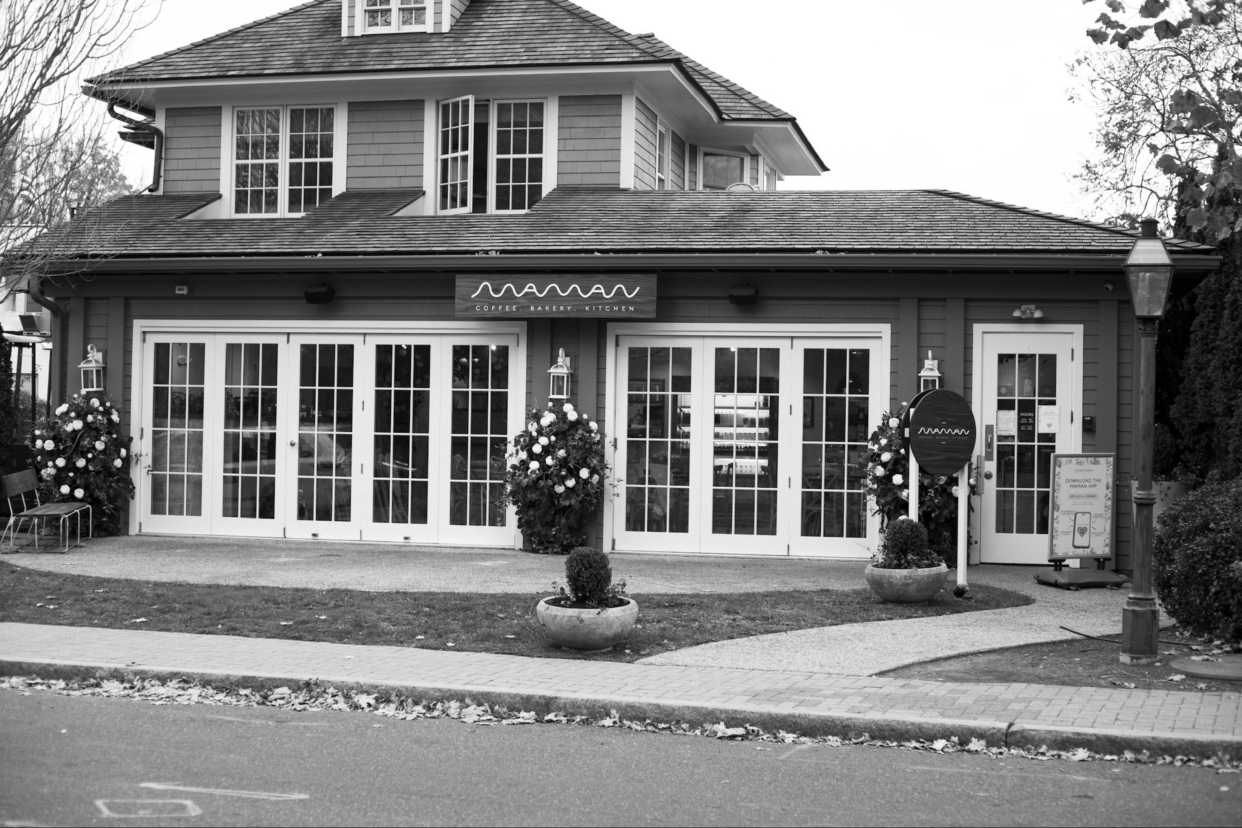 maman westport exterior