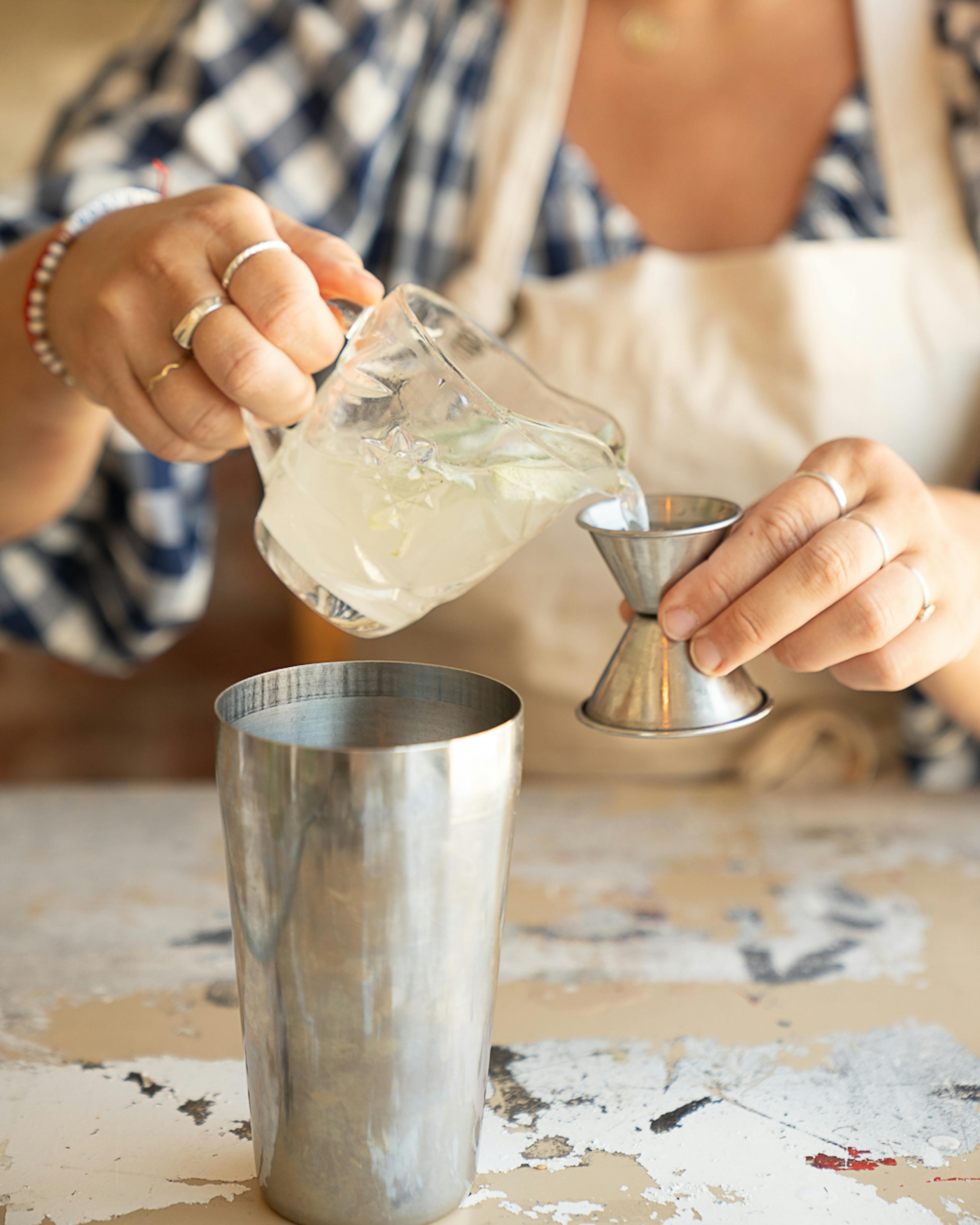 measuring out simple syrup