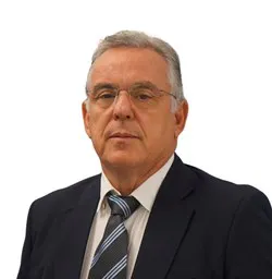 Νίκος Παπαζήσης