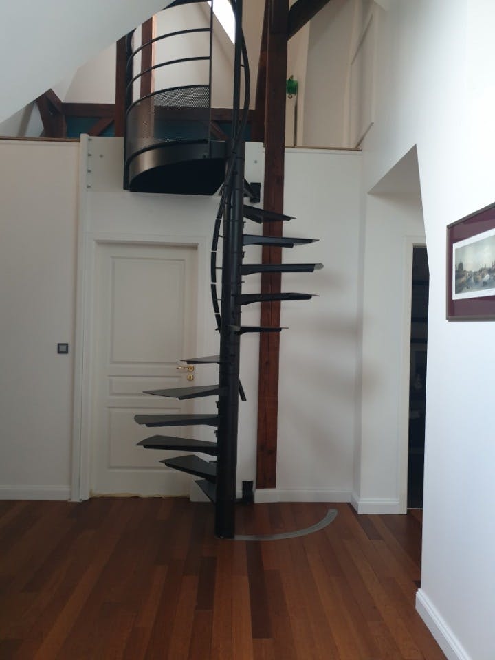 Escalier escamotable pour grenier ou comble