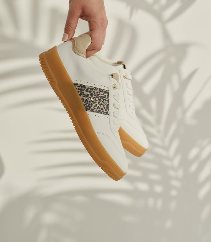 Sneaker mit Akzenten