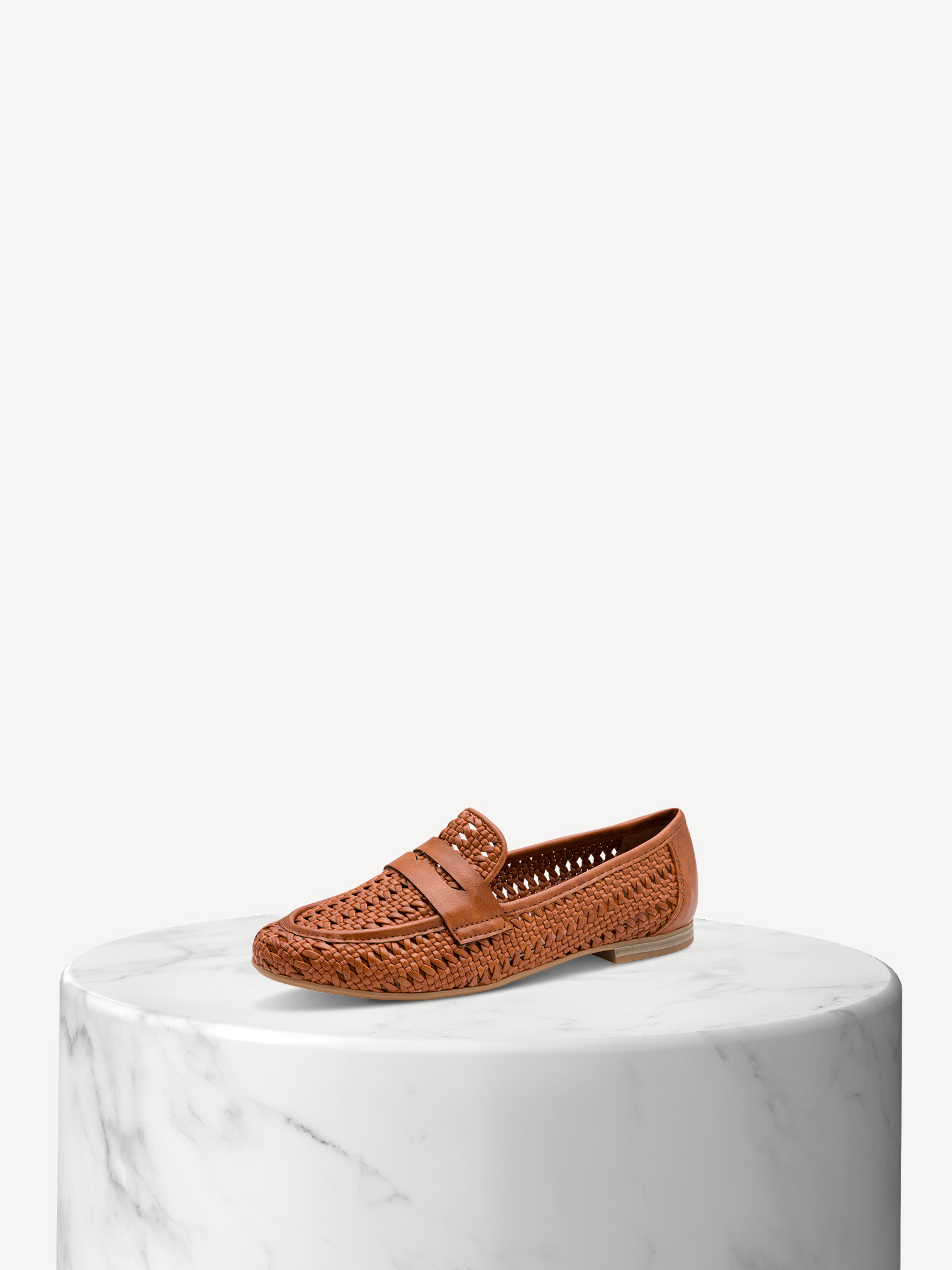 Scarpa bassa marrone intrecciata