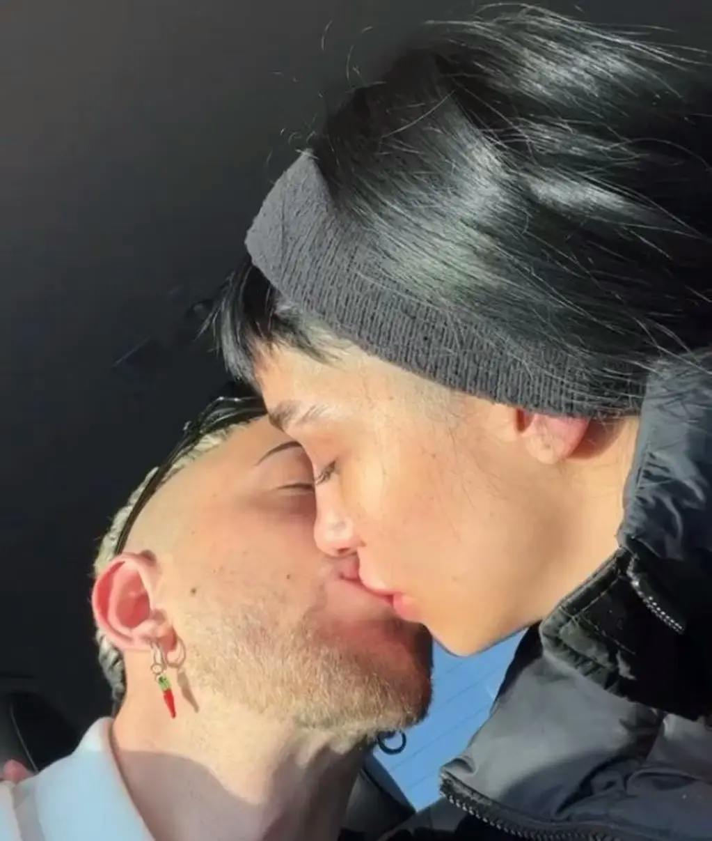 En medio de una agenda llena de presentaciones y a la espera del festival Lollapalooza, la cantante María Becerra reveló el detalle que hace feliz a su novio J Rei.