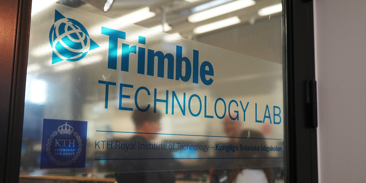Trimble samarbetar med KTH och har nyligen invigt Trimble Technology Lab på KTH i Stockholm.