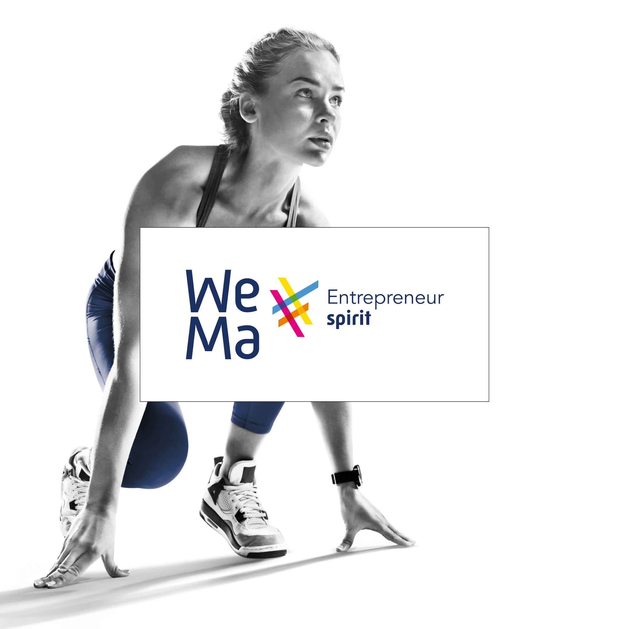 Logo de Wema par dessus l'image de la femme sportive.