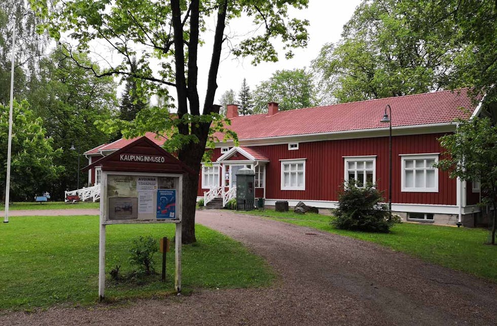 Poimi kesäiset paikallisvinkit Riihimäen seudulle – kulttuuritarjonta yllättää!