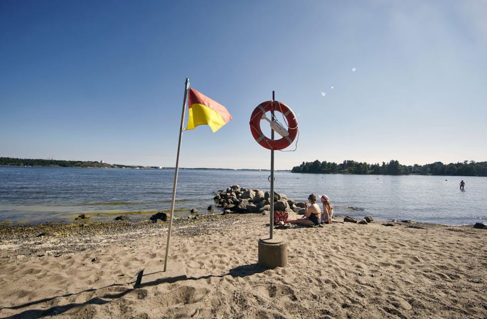 Tarvitsetko virkistystä kesäpäivään? Esittelyssä Helsingin parhaat uimarannat