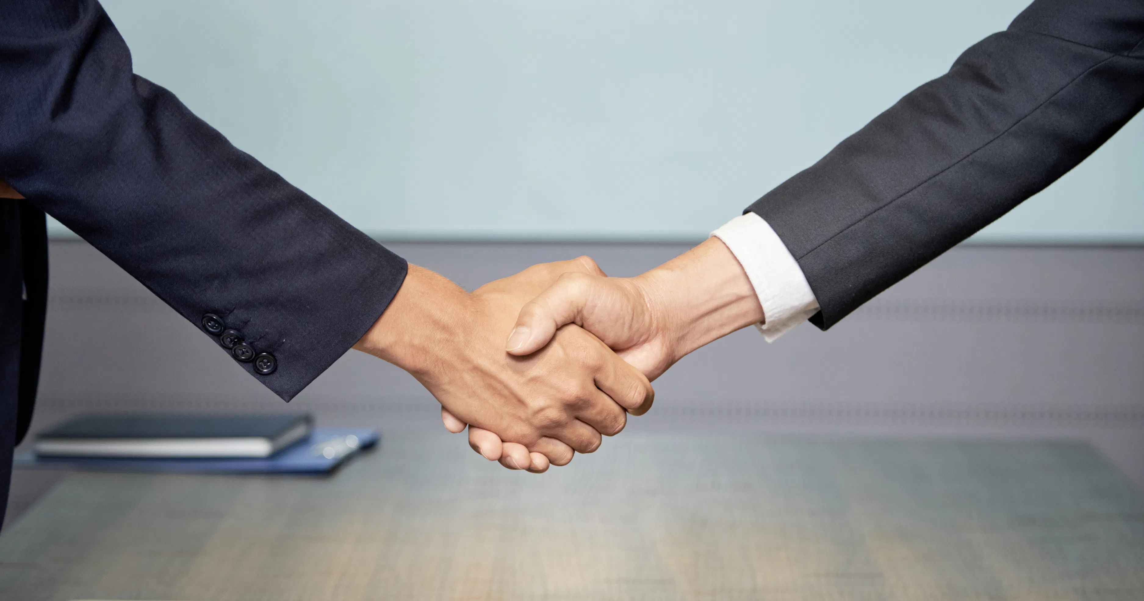 shake hands