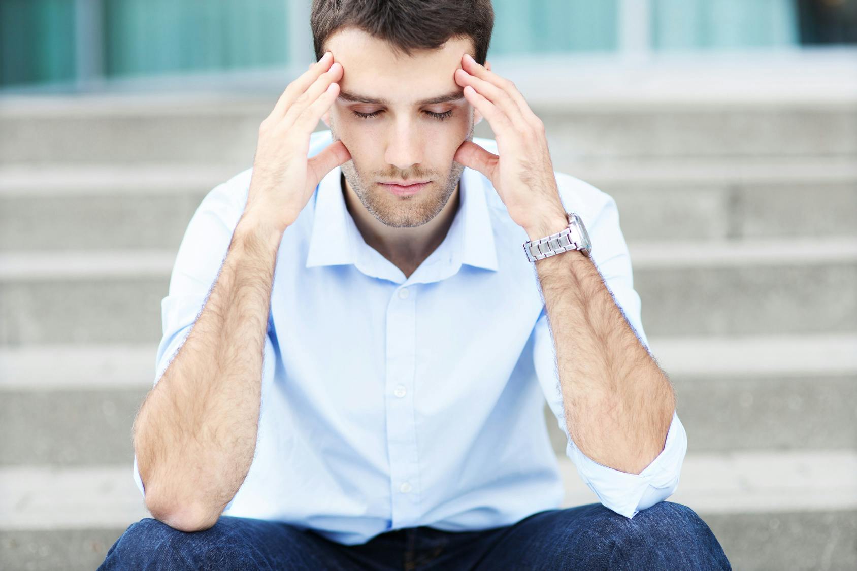 Personne concentrée en entreprise