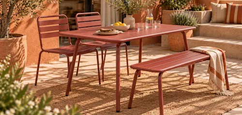 Terracotta rode tuinset Max in tuin