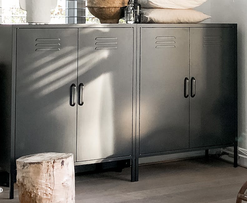 Zwarte 2-deurs lockerkast Finn