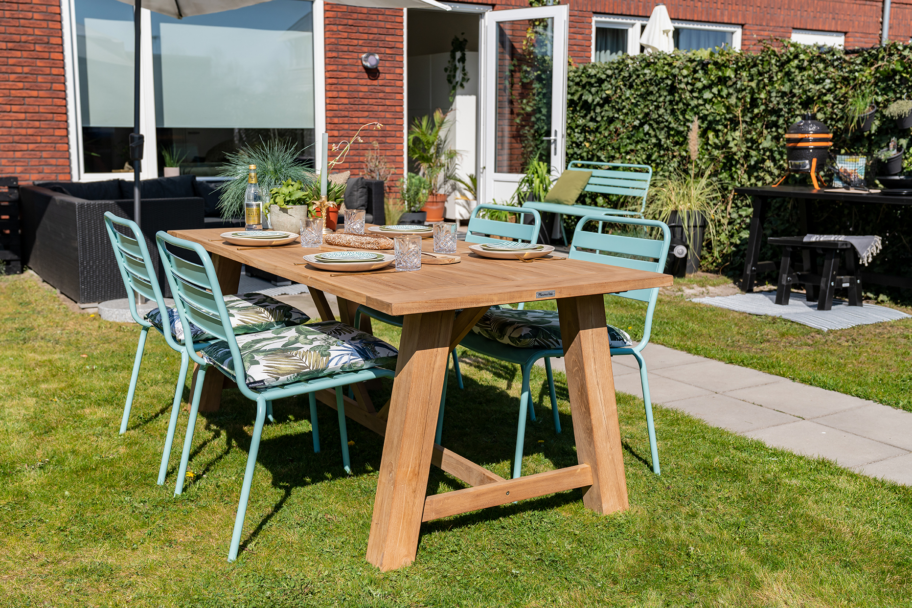 MaximaVida teak tafel met metalen tuinstoel Max aqua klein