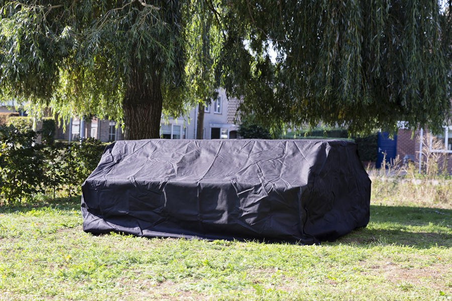 Protective cover for a picnic table