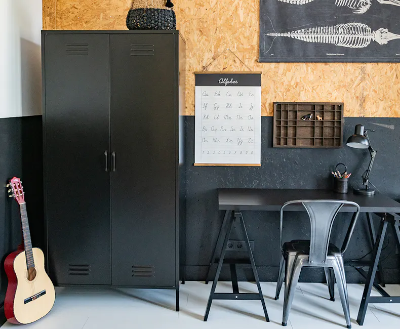Black Finn clothes locker in a boy’s bedroom