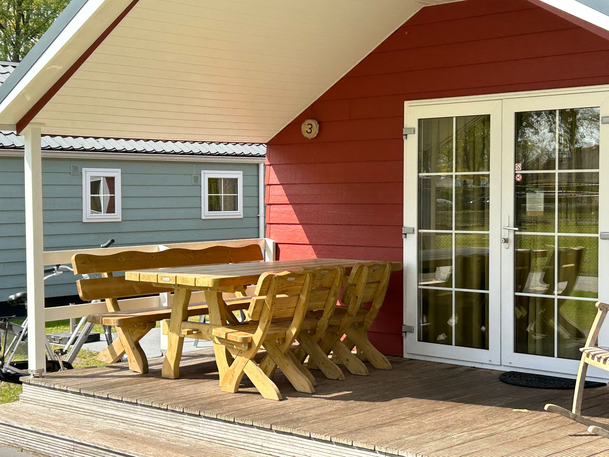 Houten tuinset Provence bij camping de kleine Wolf