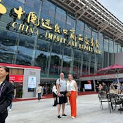 Jeroen en Suzanne op de Canton fair