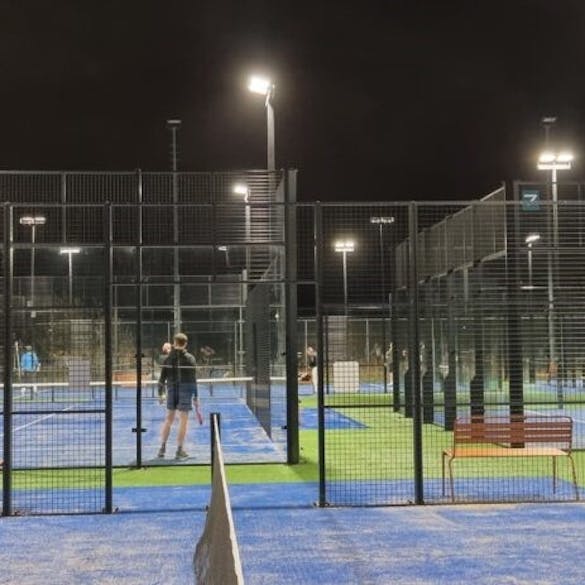 Rust brown Max bench at the WePadel courts in Haarlem  