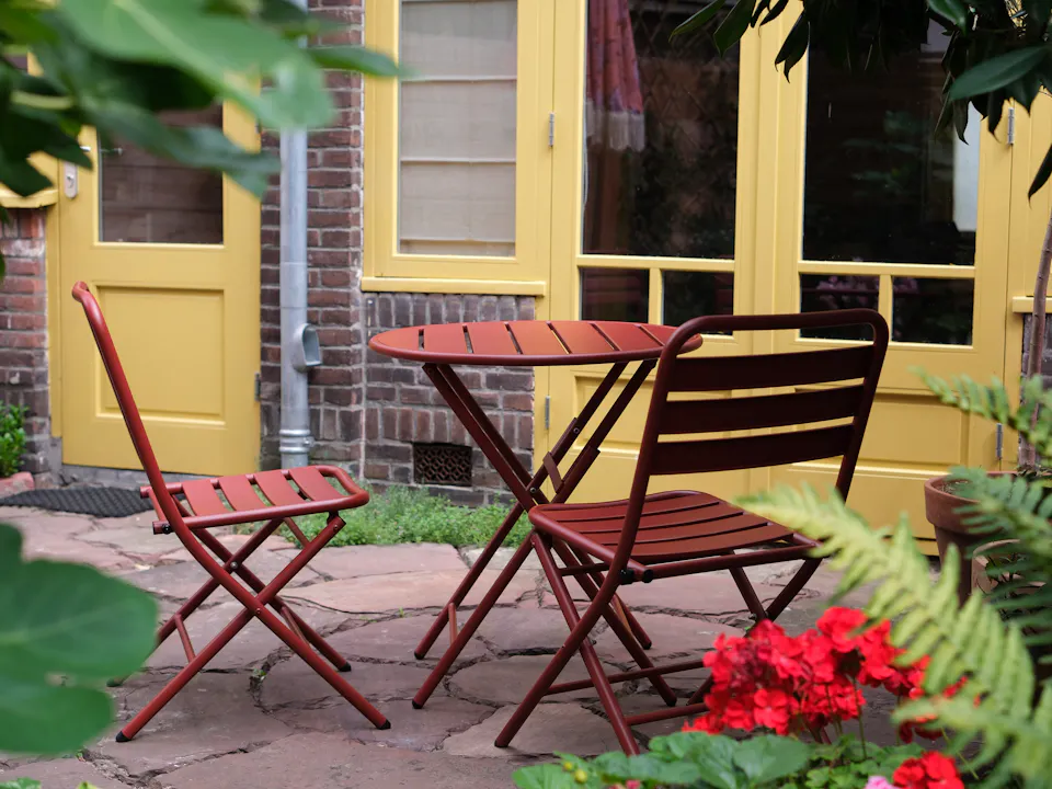 Max Terra foldable bistro set in the back garden
