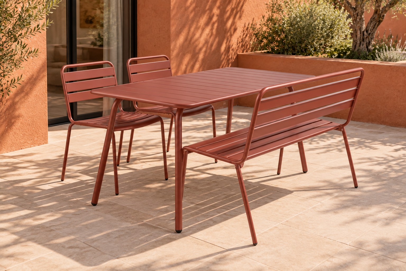 Terrakottafarbenes gartenmöbel-set Max auf der terrasse