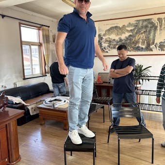 Visiting China Peter lounge chair Max