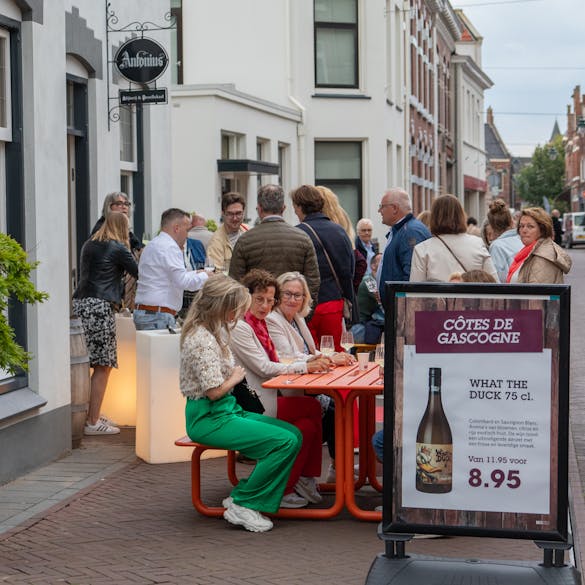 Farbige Max-Picknicktische bei City of Taste