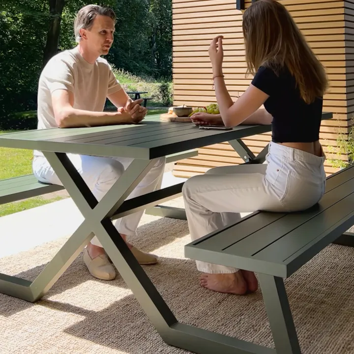 Picknicktafel Bermuda olijfgroen gezelig onder de overkapping