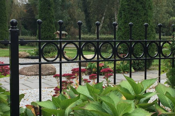 The modern black coated metal garden fences Lichtenvoorde 80 cm 