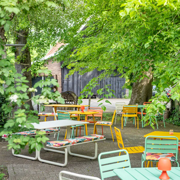 Farbige Max-gartenmöbel