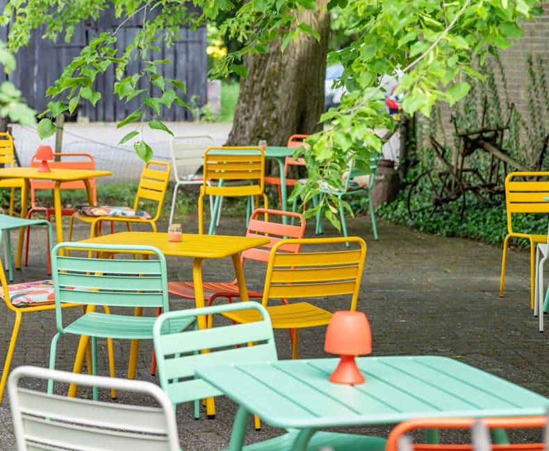 Max metal garden sets on the terrace of the Rensink tea garden