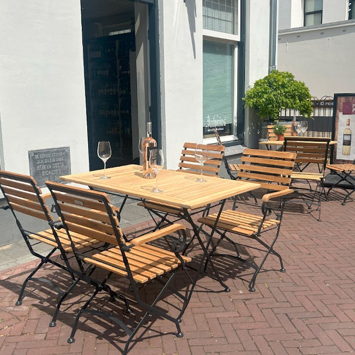 Toscana bistro sets bij slijterij Antonius