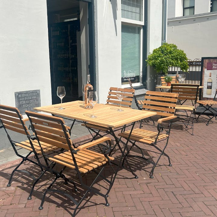 Toscana bistro sets bij slijterij Antonius