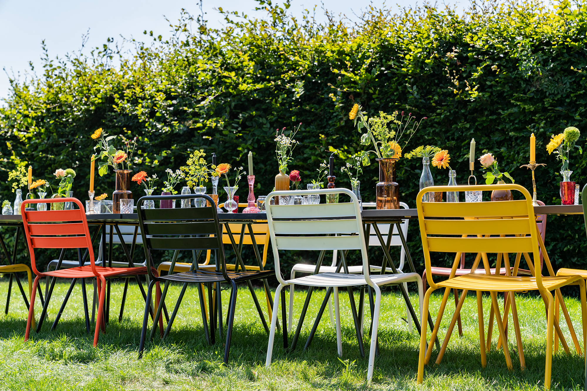 Farbiger Metall-Gartenstuhl Max in Farbe