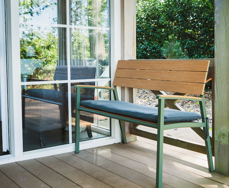 Aluminium tuinbank Bermuda in het olijfgroen op vakantiepark Bremstruik